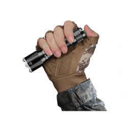 Fenix TK16 V2.0 – taktyczna latarka 3100 lm, USB-C, IP68